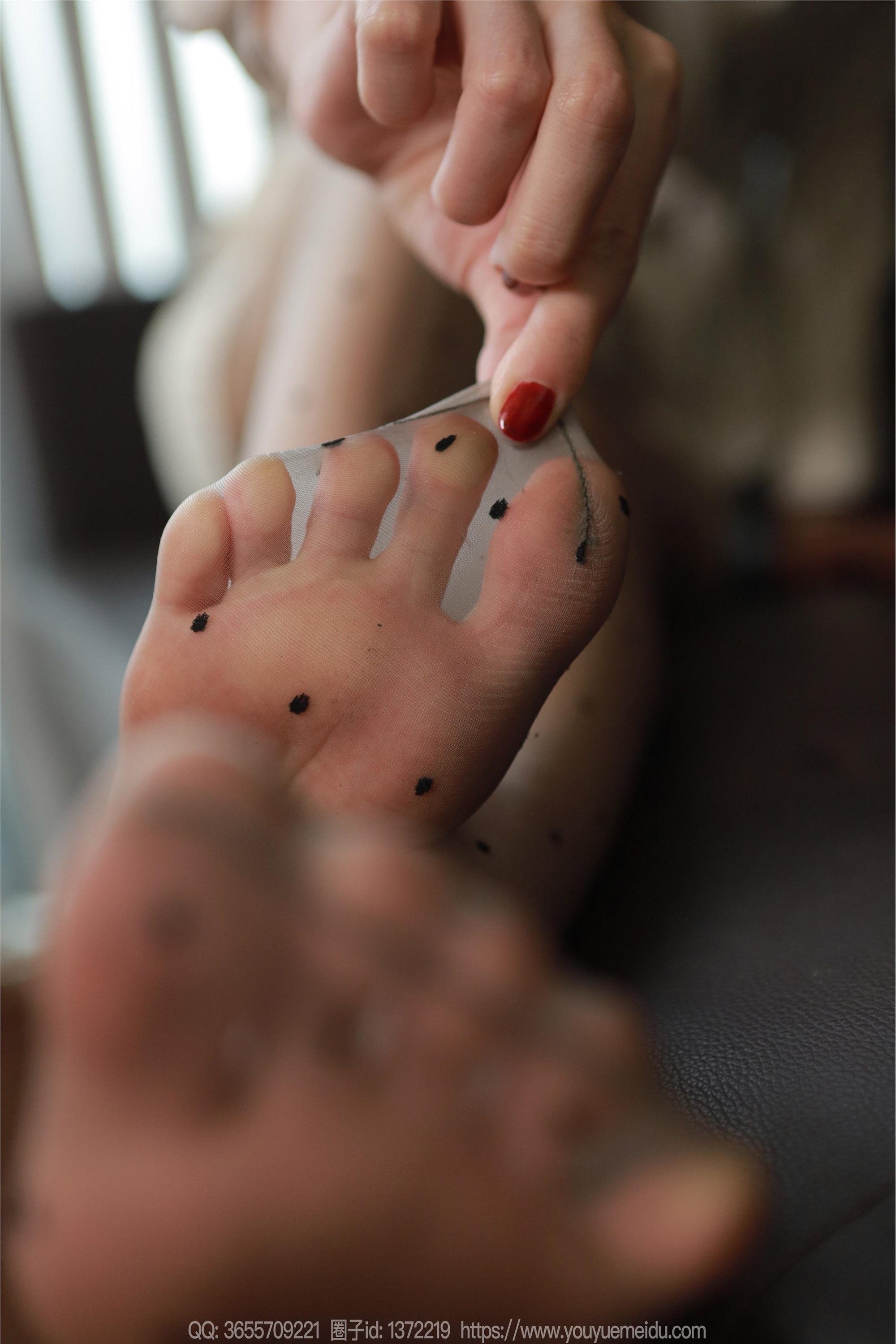 IESS异思趣向  2025.02.28 丝享家 1989 团团《灰色波点（上）》